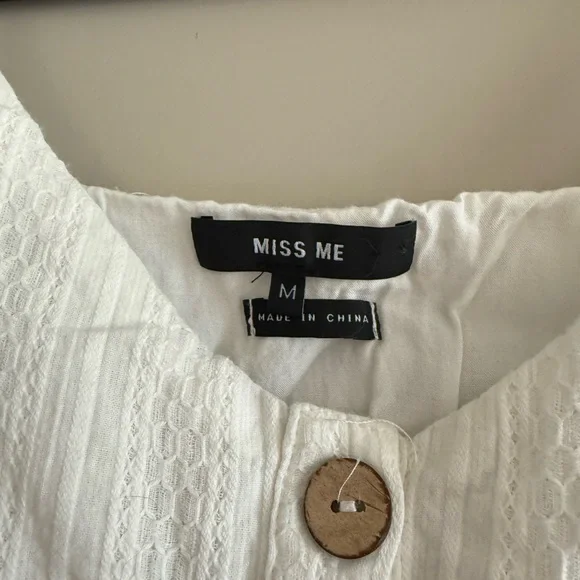 Miss Me White Buttoned Peplum Camisole - Picture 2 of 4